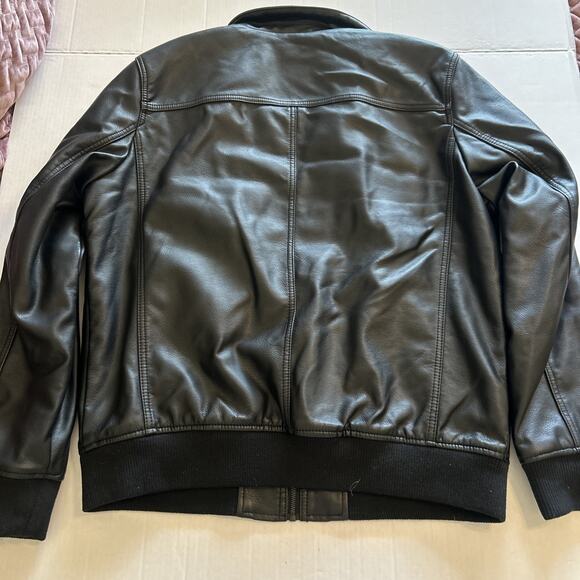 Levi's Men’s Jacket Sz Large Iconic Black Faux Leather Jean Trucker Style Moto - Picture 16 of 16